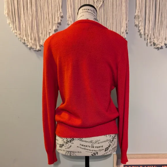 Vintage Women's Red Floral Embroidered D'Allairds Sweater Size Small - Picture 5 of 7